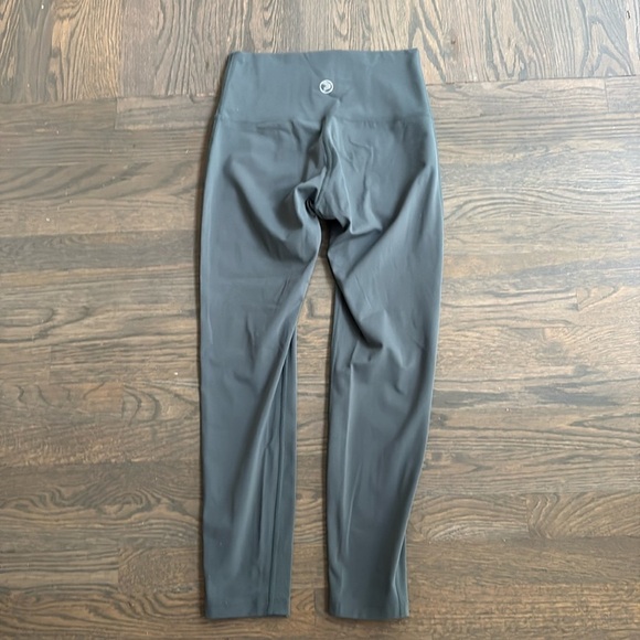 New SAVVI Leggings High Rise Waist Medium Green - Picture 5 of 5